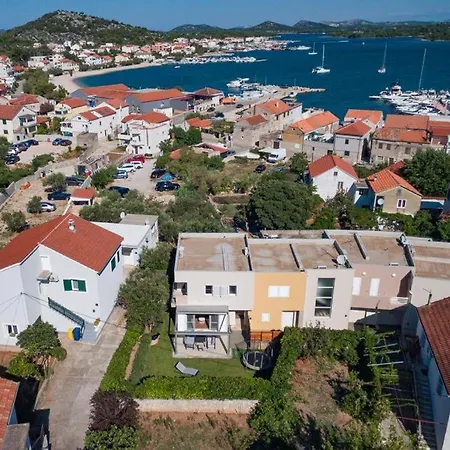 Kuca Sanja Daire Murter